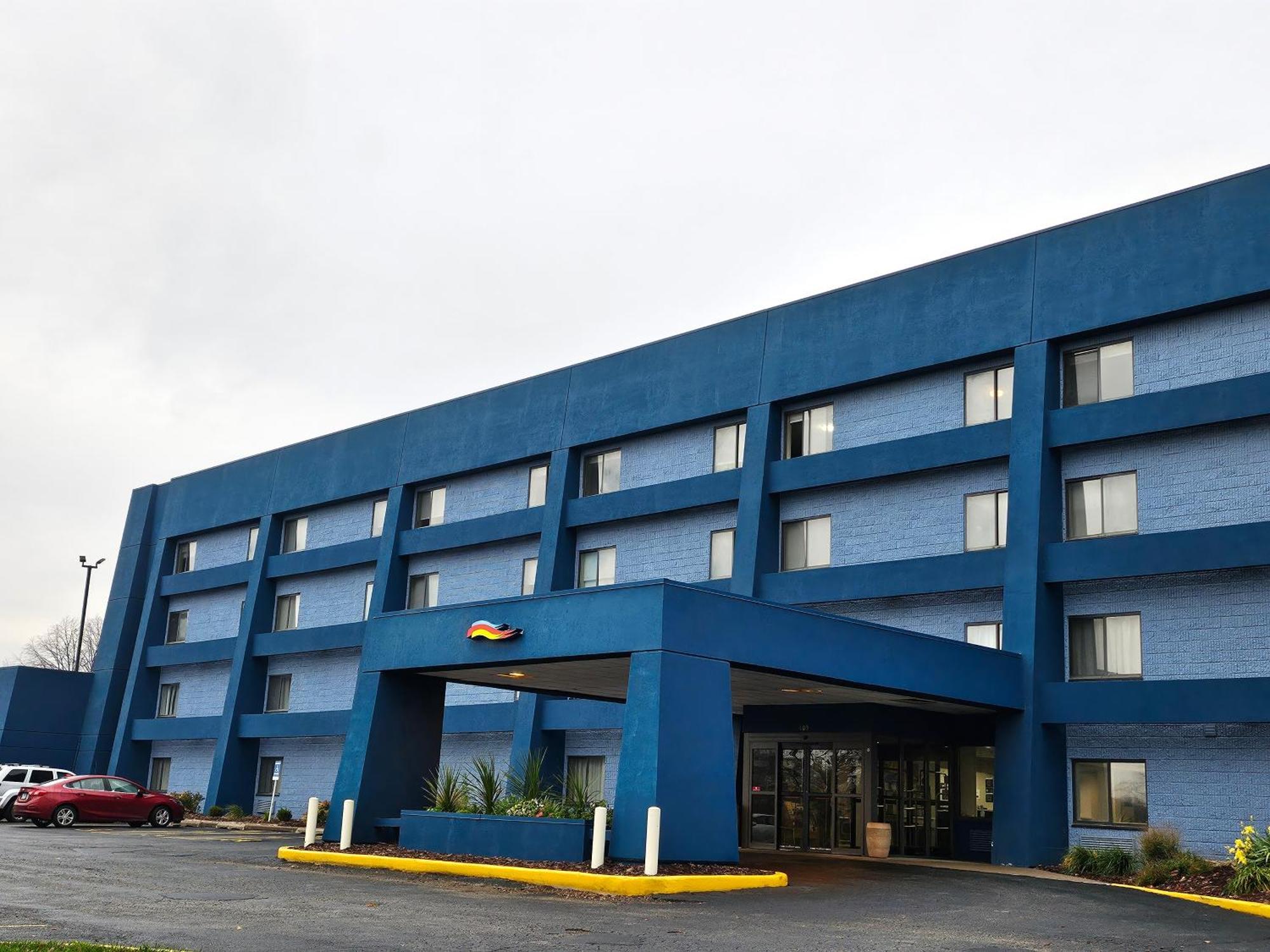 Days Inn By Wyndham Davenport Eksteriør bilde